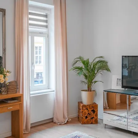 Baross Boutique Apartman Gyor Exterior photo