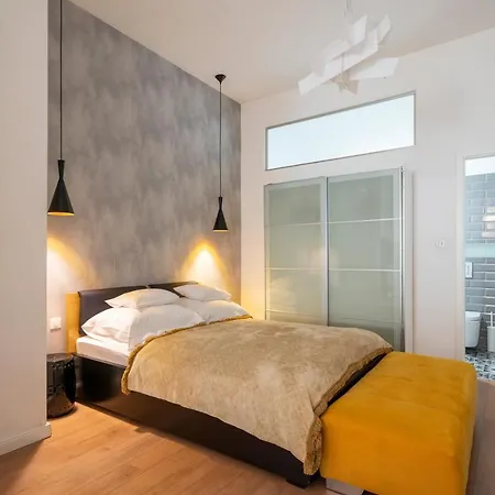 Baross Boutique Apartman Gyor Exterior photo