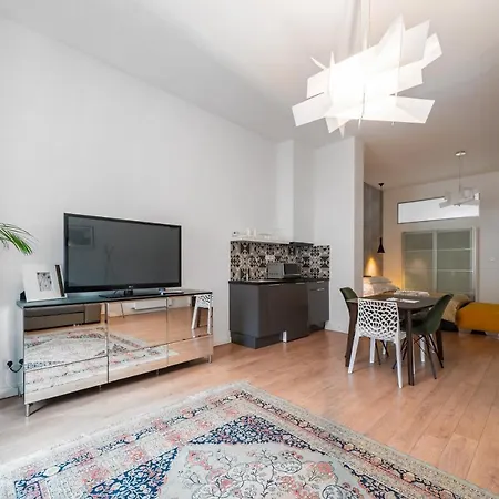 Baross Boutique Apartman Gyor Exterior photo